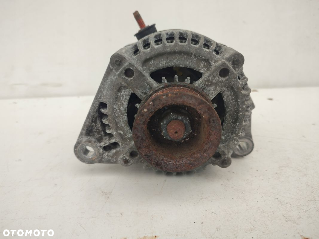 Alternator JEEP CHEROKEE LIBERTY KK 3.7 V6 05149275AA - 5
