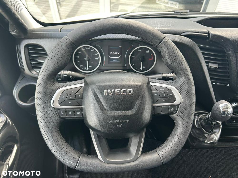 Iveco Daily 35C16 3.0 HPI Kontener 8 palet + winda 1000kg + drzwi boczne **Navi**KLIMA**Serwis**Sprowadzony** - 14