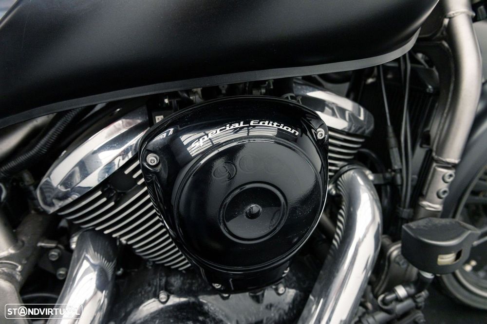 Kawasaki VN 900 CUSTOM Special Edition - 8