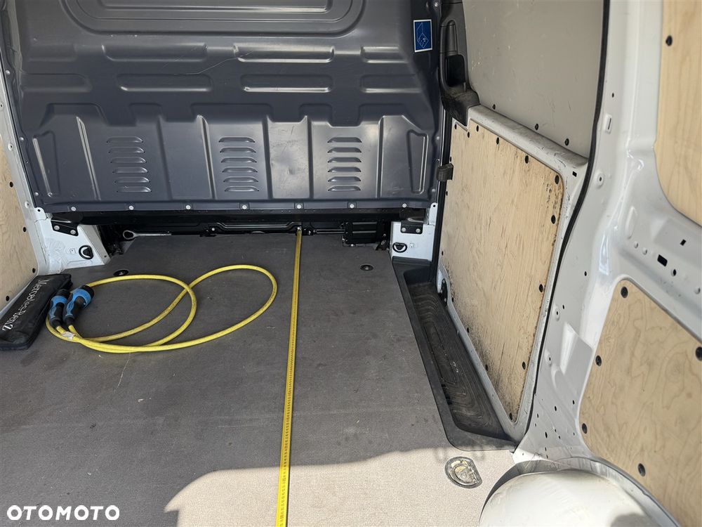 Mercedes-Benz VITO - 16