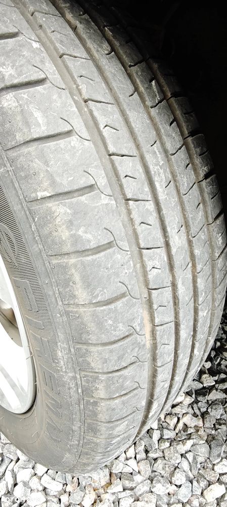 Kia Ceed 1.4 L - 14