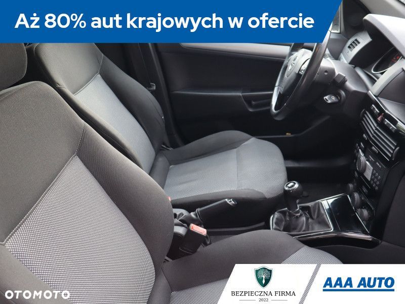 Opel Astra - 11