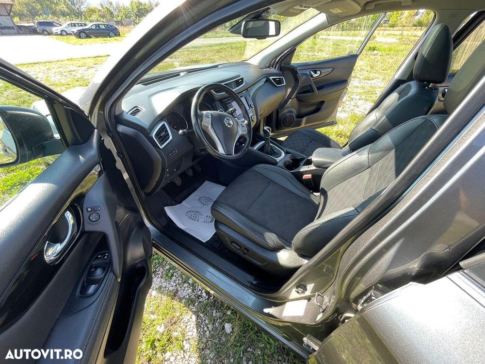 Nissan Qashqai DIG-T Start/Stop Tekna - 17