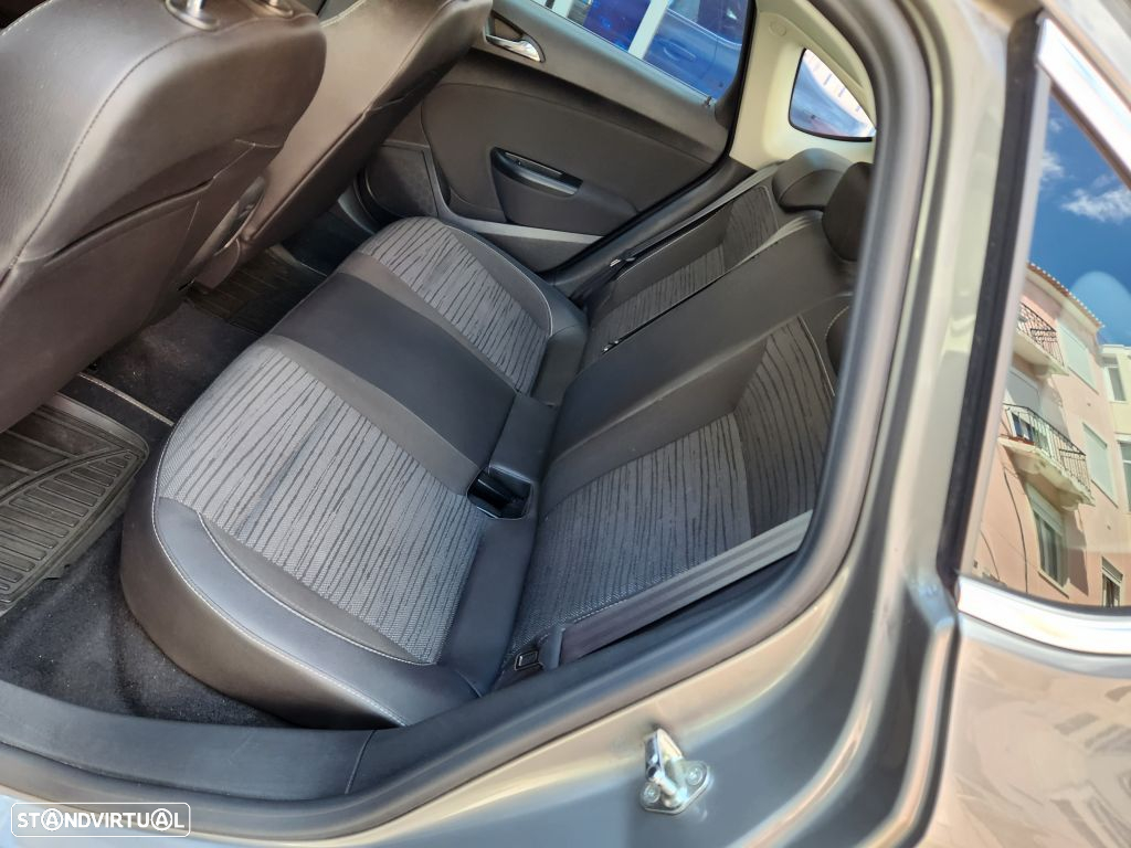 Opel Astra 1.6 CDTi Start/Stop - 11