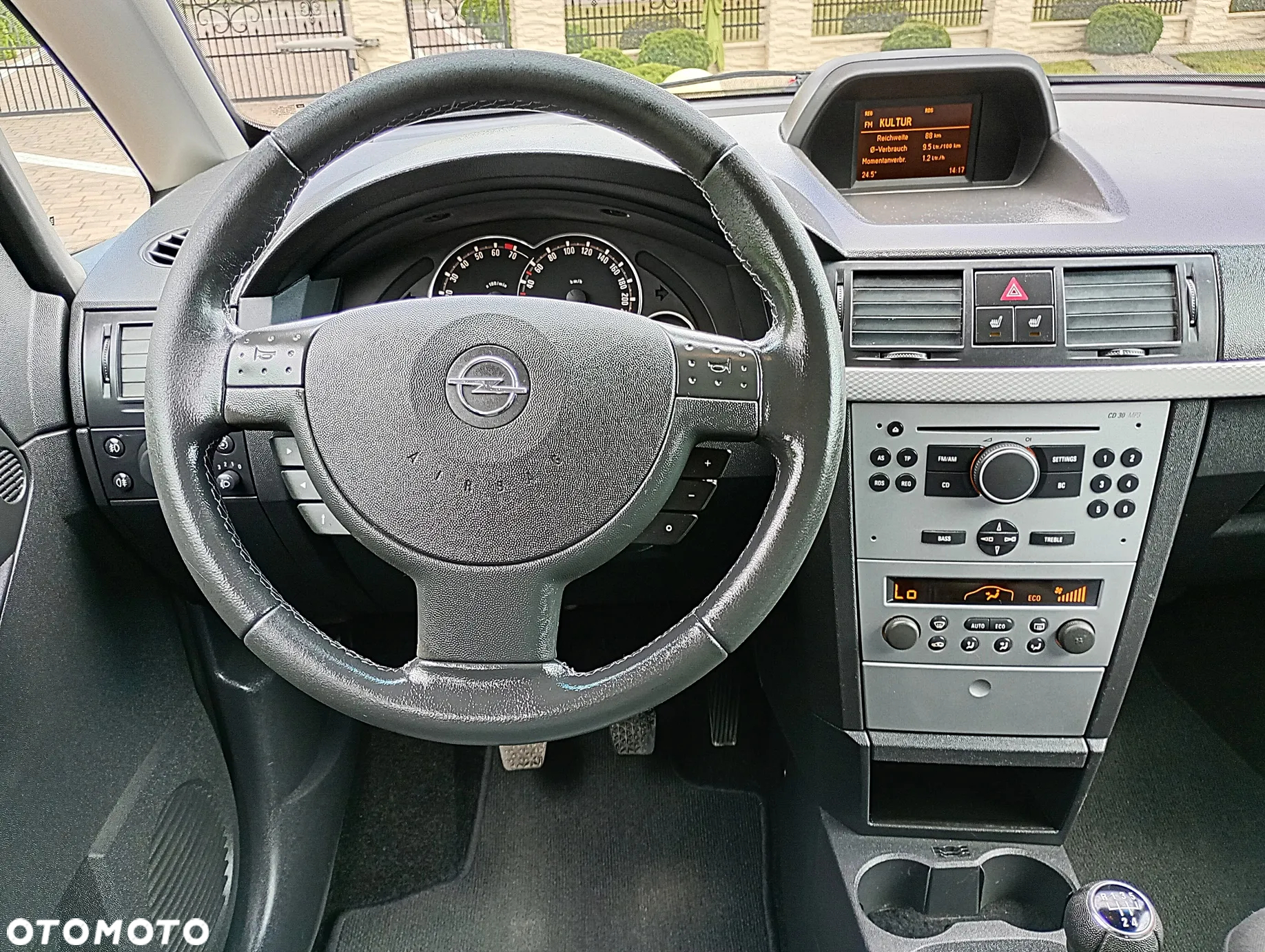 Opel Meriva 1.6 16V Easytronic - 27