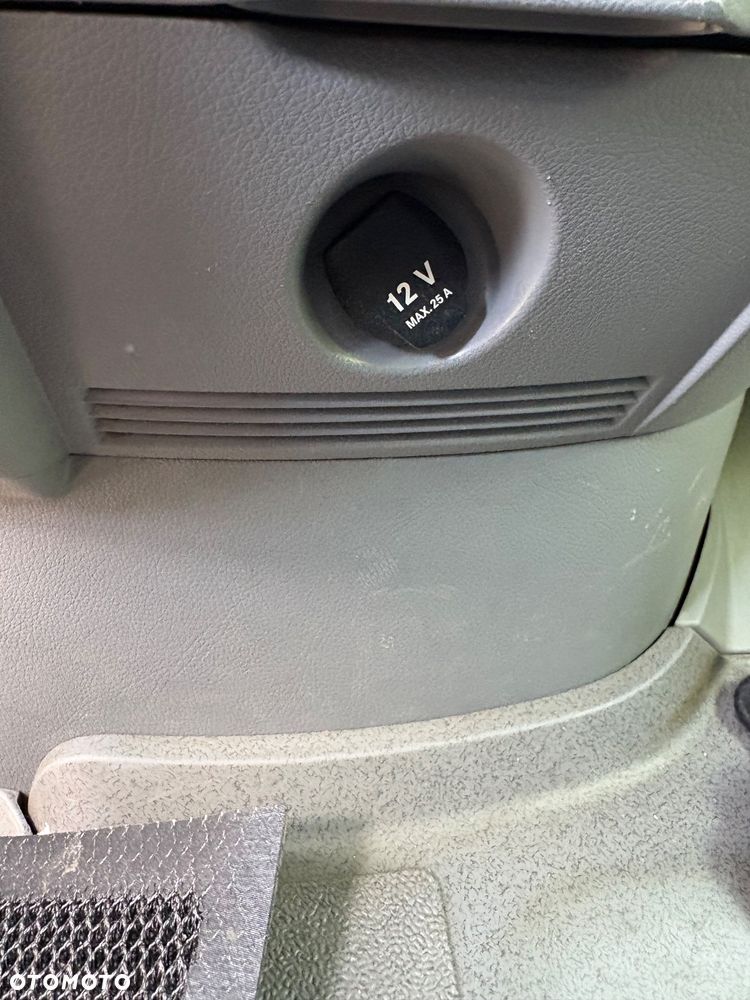 Volkswagen Crafter - 9
