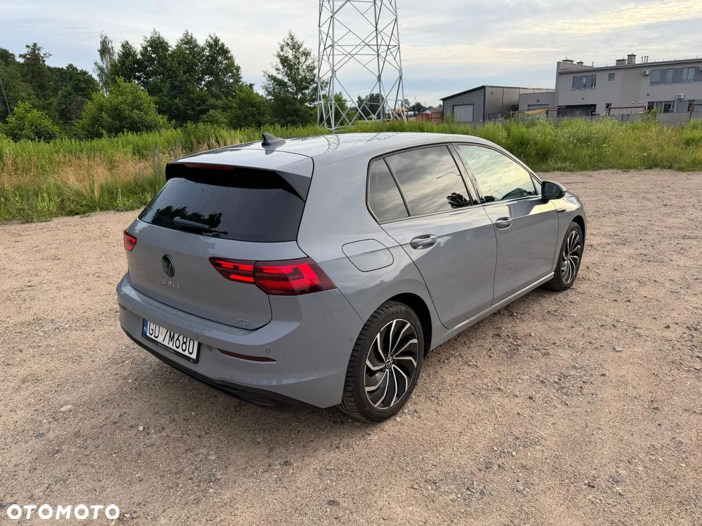 Volkswagen Golf 1.5 eTSI EVO Style DSG - 4