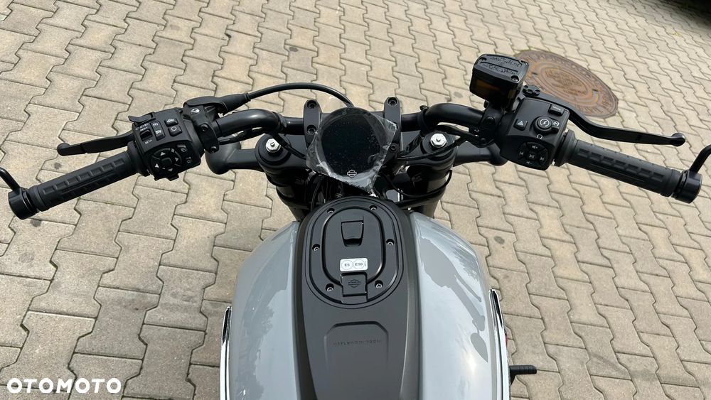Harley-Davidson Sportster - 13