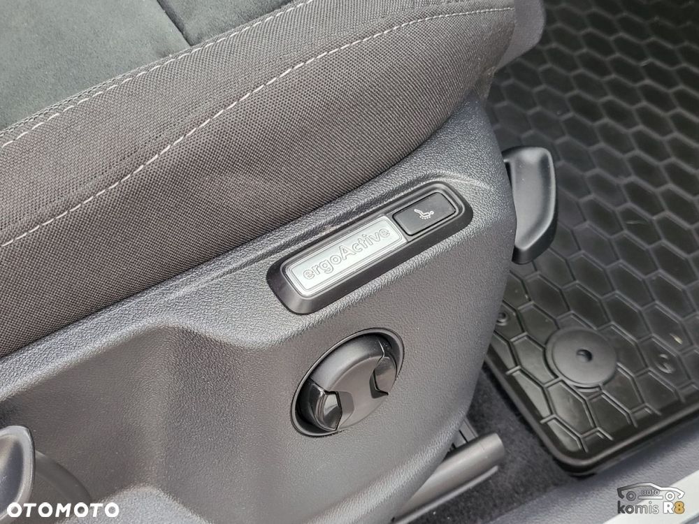 Volkswagen Tiguan Allspace - 13