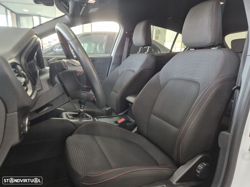 Ford Focus 1.0 EcoBoost MHEV ST-Line - 12