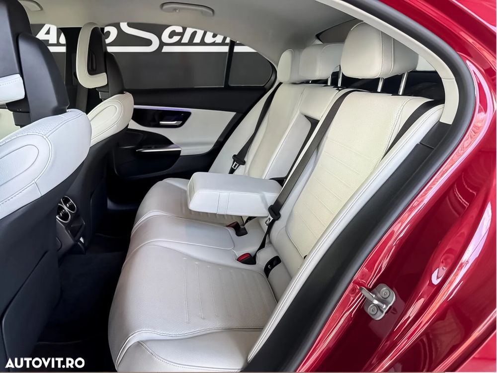 Mercedes-Benz C 200 4Matic 9G-TRONIC AMG Line - 13