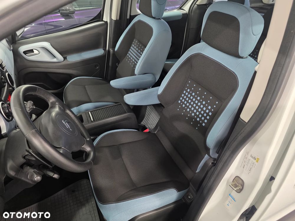 Citroën Berlingo Multispace e-HDi 90 FAP EGS6 Exclusive - 24