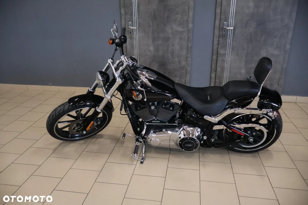 Harley-Davidson FXSB Breakout - 24