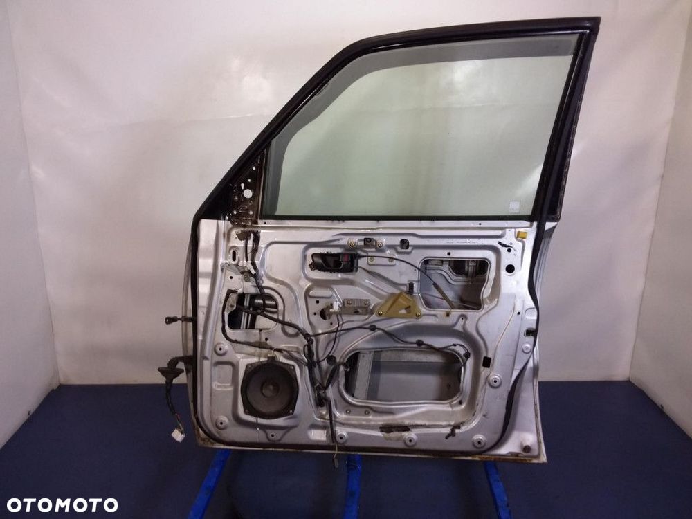 MITSUBISHI PAJERO III DRZWI PRZÓD PRAWE A69C - 6