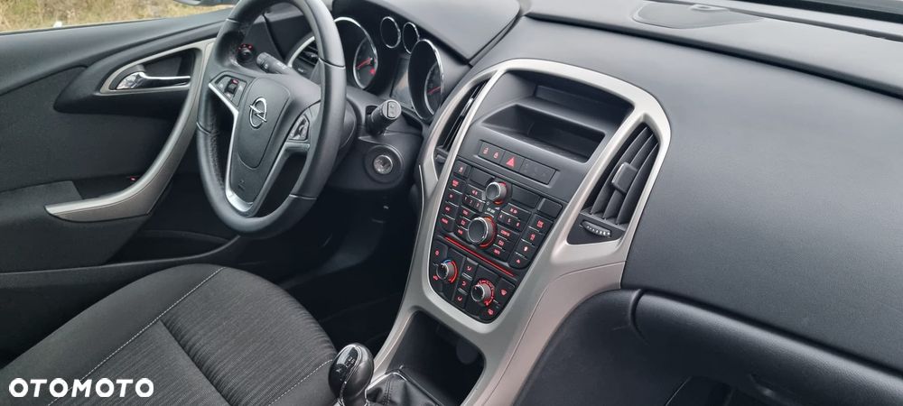 Opel Astra 1.4 Turbo - 17