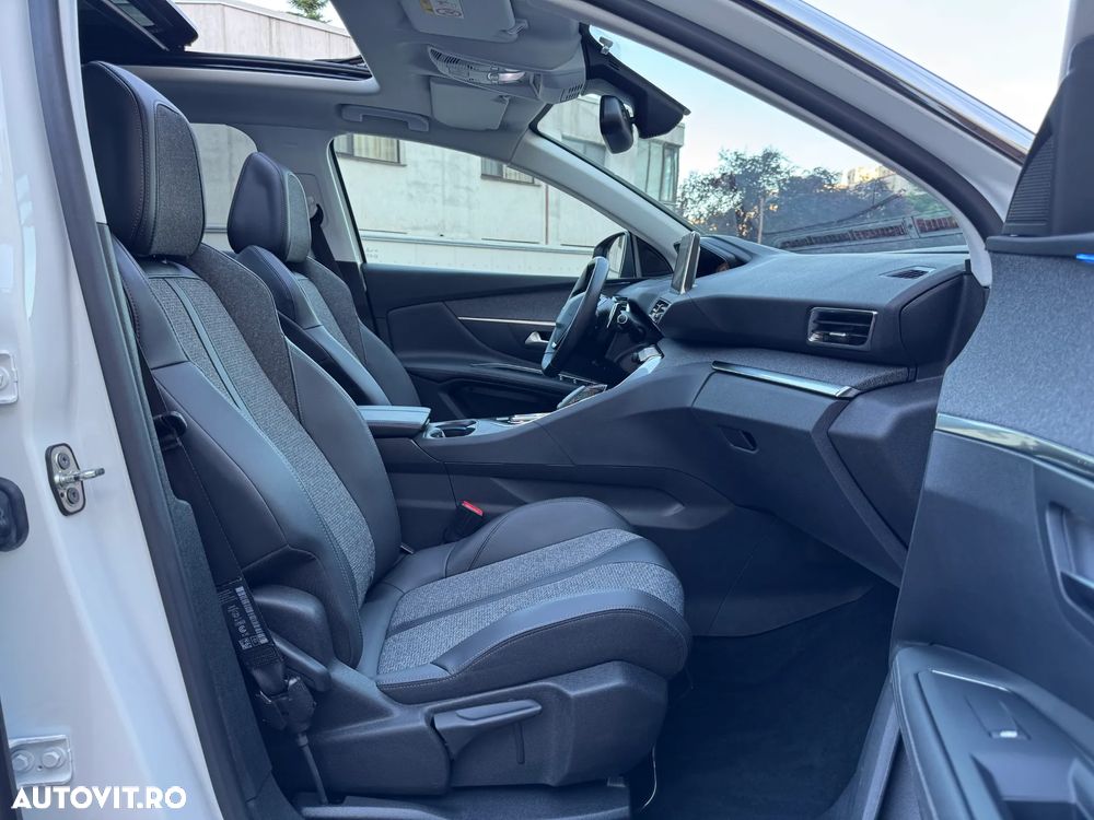 Peugeot 3008 1.2 PureTech 130 EAT8 Allure Pack - 16