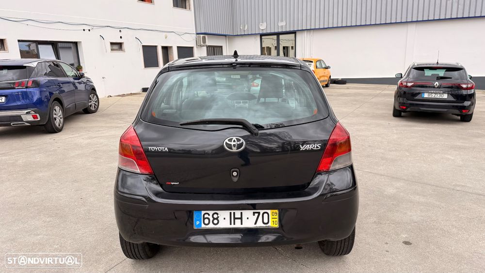 Toyota Yaris 1.4 D-4D Comfort+AC - 6