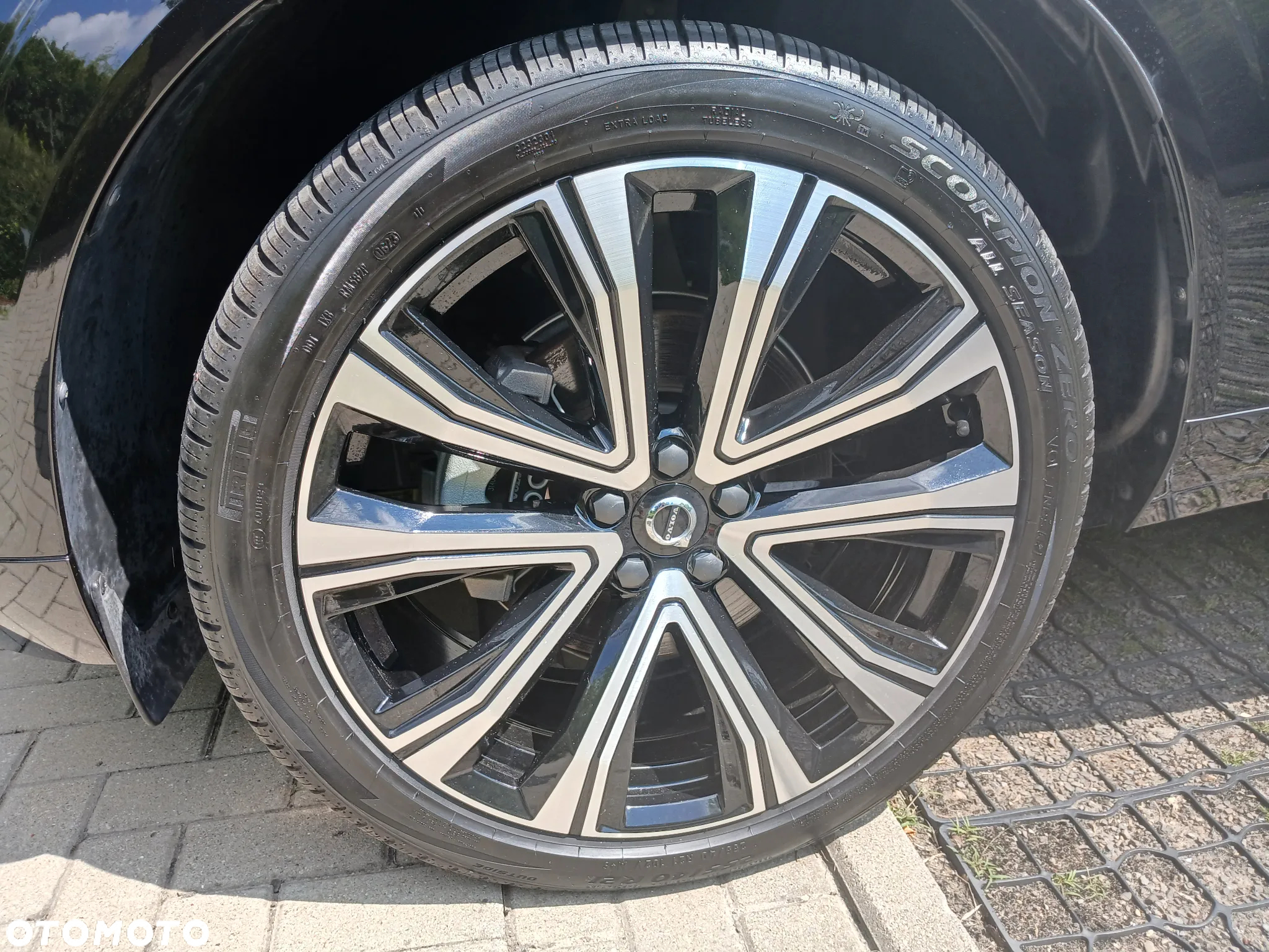 Volvo XC 60 B5 B AWD Ultimate Bright - 10
