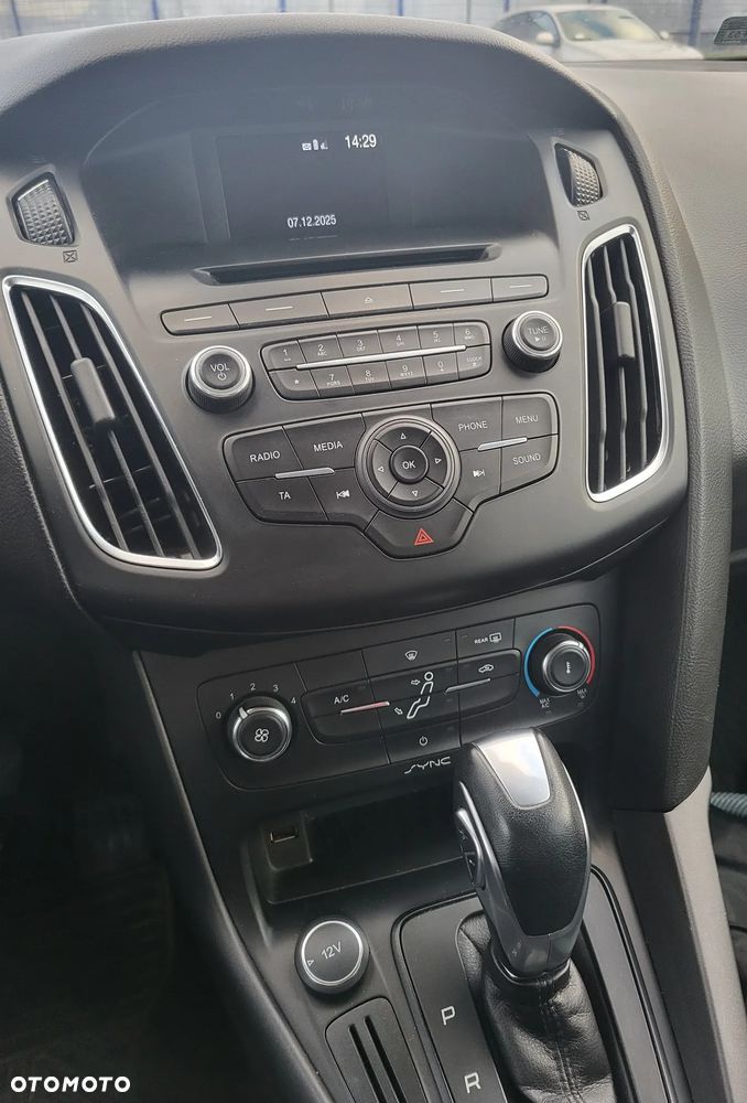 Ford Focus 1.6 Trend PowerShift - 13