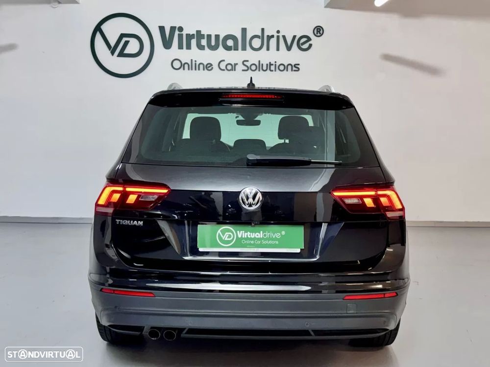 VW Tiguan 1.6 TDI Confortline - 8