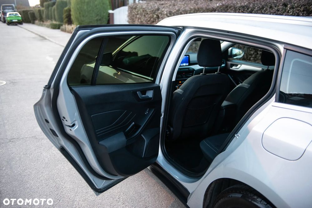 Ford Focus SW 1.5 EcoBlue S&S TITANIUM - 30