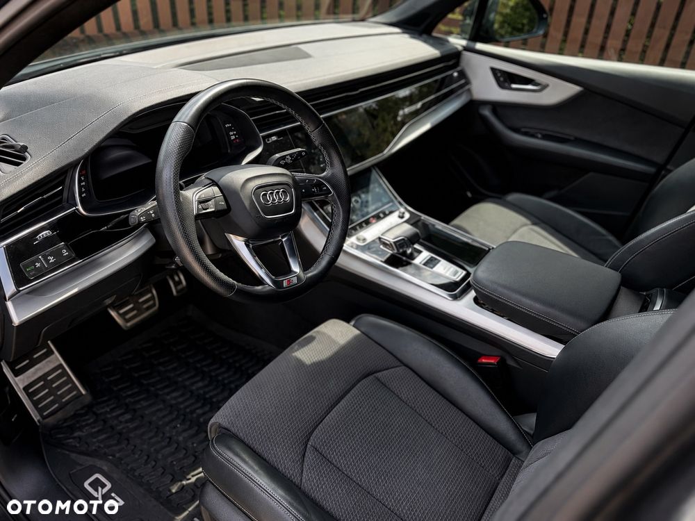 Audi Q7 - 4