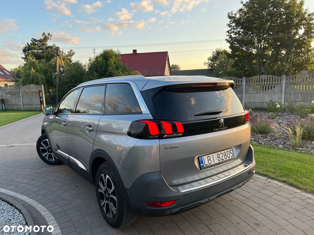 Peugeot 5008 - 2