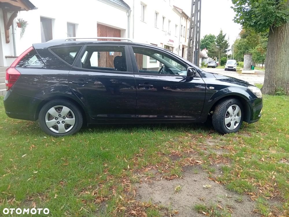 Kia Ceed - 3