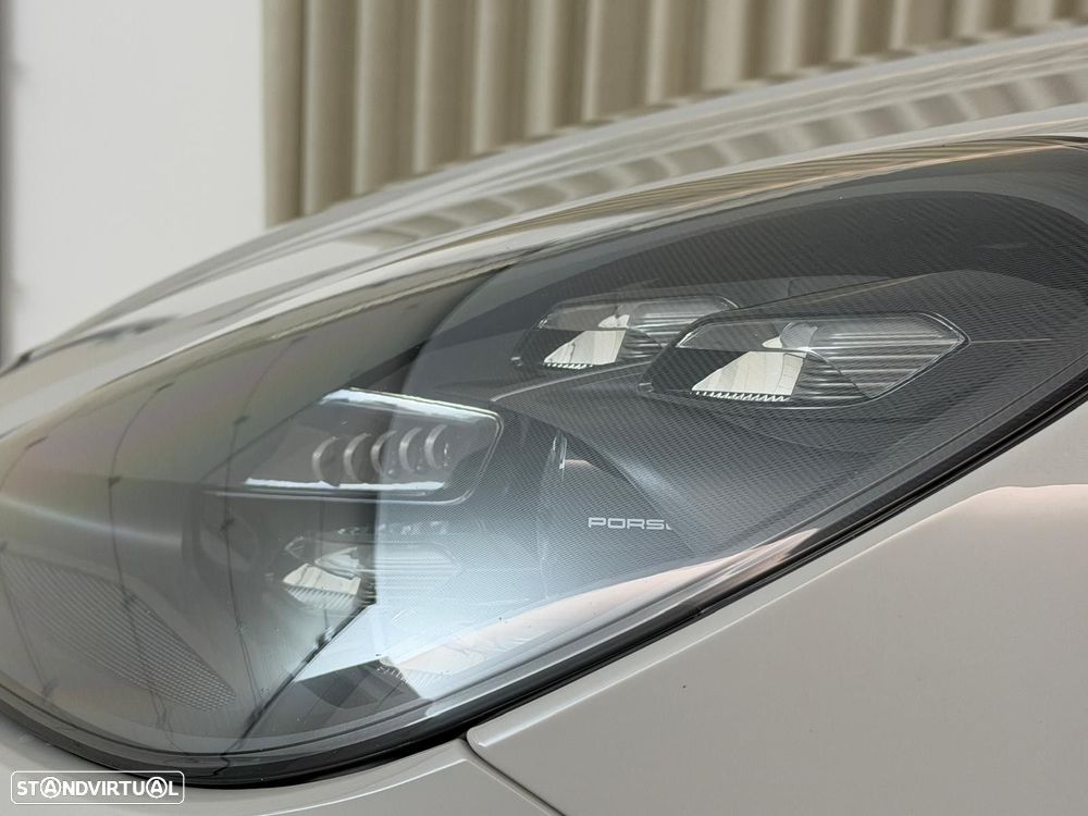 Porsche Cayenne Coupé E-Hybrid - 10