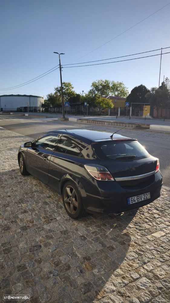 Opel Astra GTC 1.9 CDTI - 4