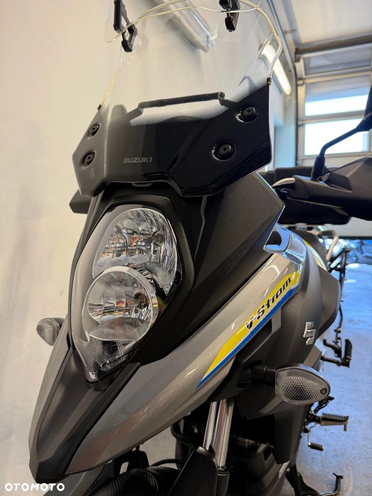 Suzuki V-STROM - 25