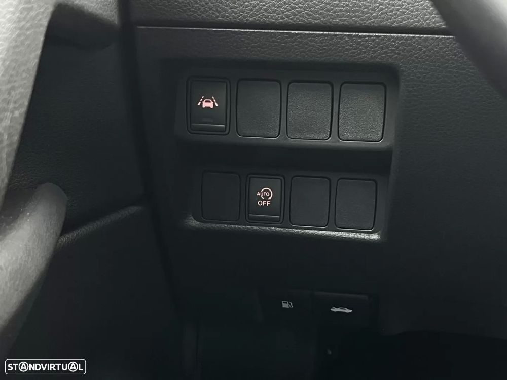 Nissan Qashqai 1.5 dCi N-Connecta Led - 27