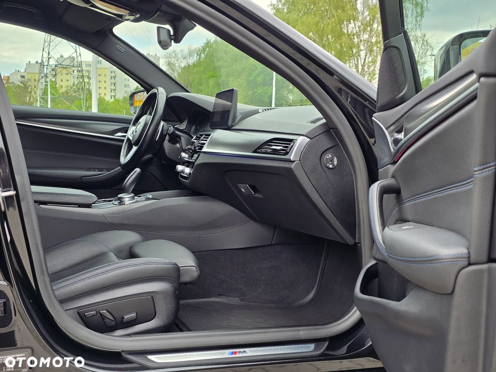 BMW Seria 5 518d M Sport sport - 27