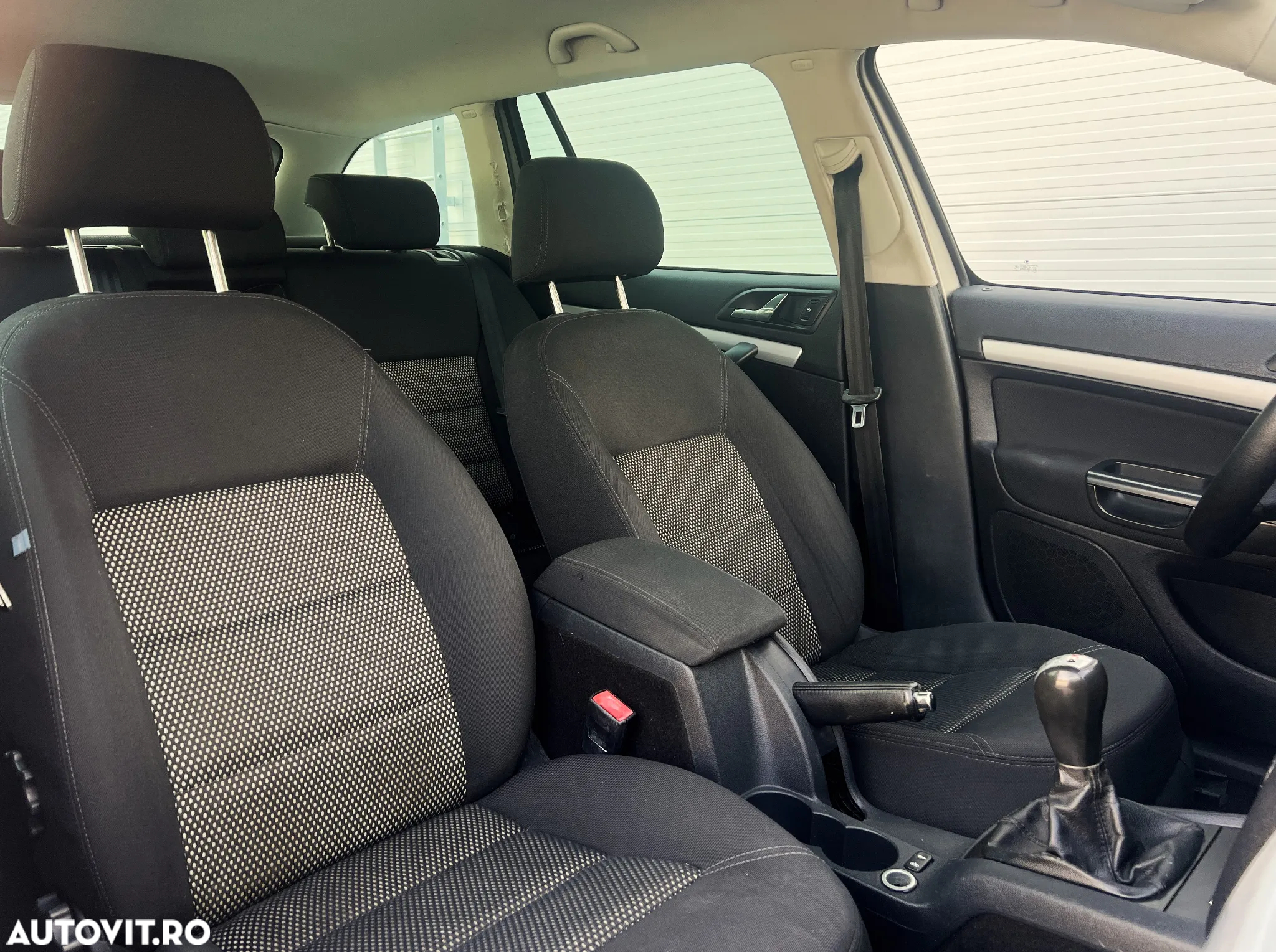 Skoda Octavia Combi 2.0 TDI DPF 4x4 Scout - 7
