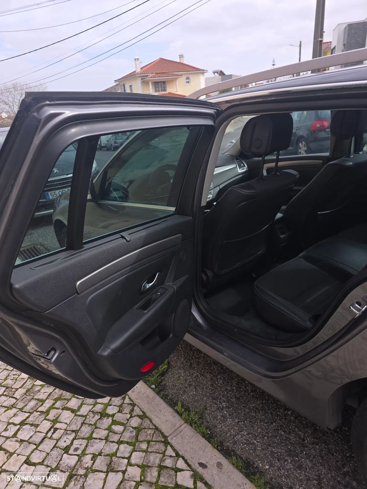 Renault Laguna Break 2.0 dCi Dynamique S 4control - 14