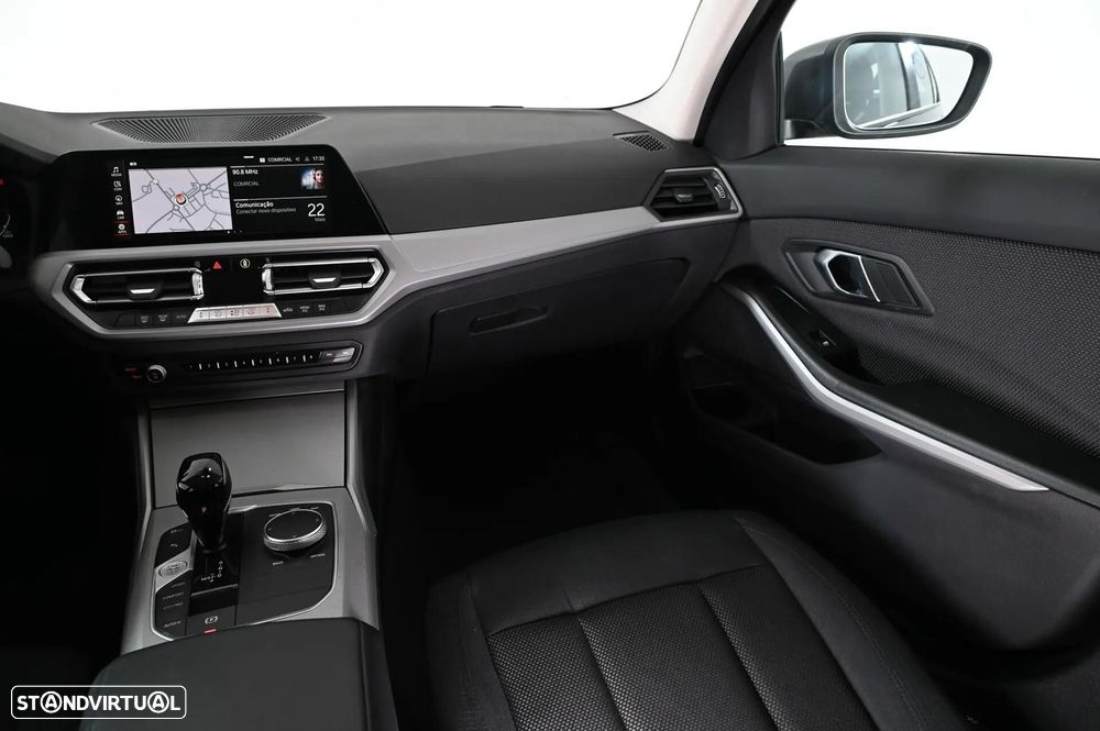 BMW 318 d Auto - 15