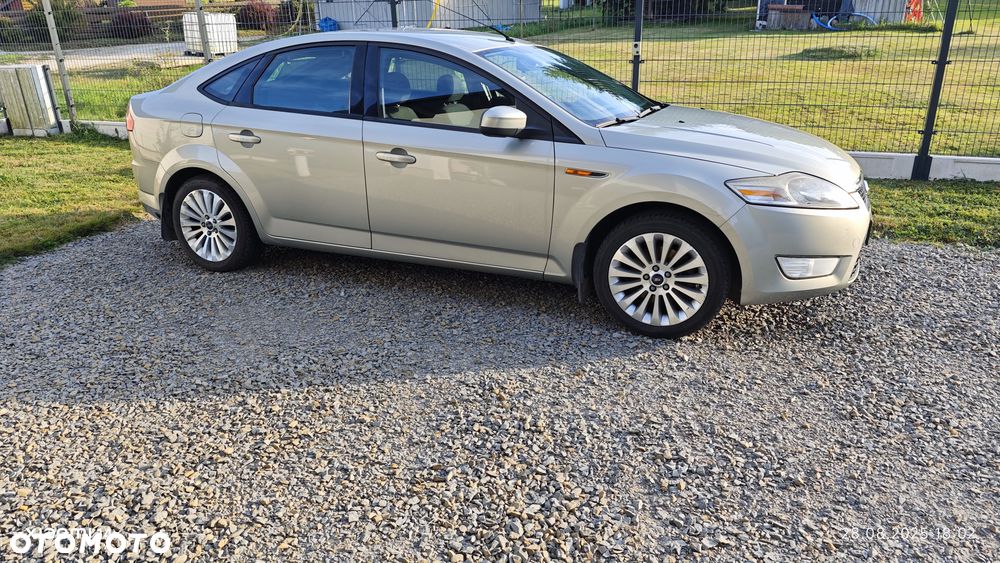 Ford Mondeo 2.0 Ghia - 4