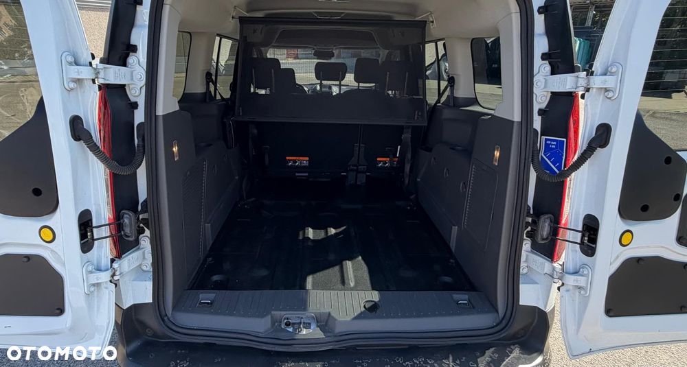 Ford Transit Connect - 22