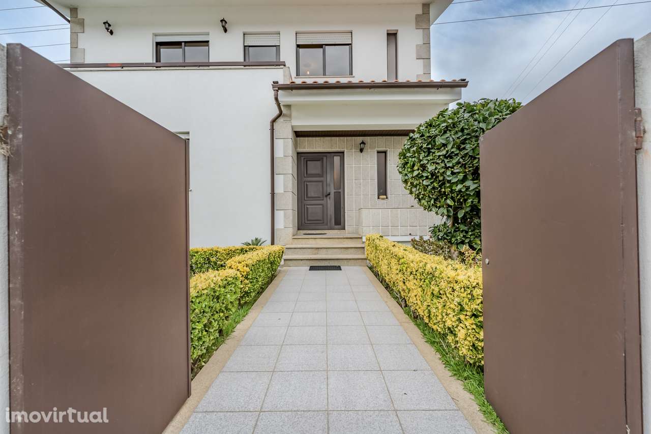 Moradia T4 para venda em Gondizalves, Braga - Grande imagem: 4/32