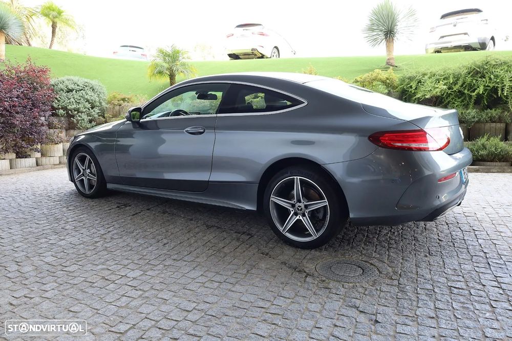 Mercedes-Benz C 180 AMG Line - 12
