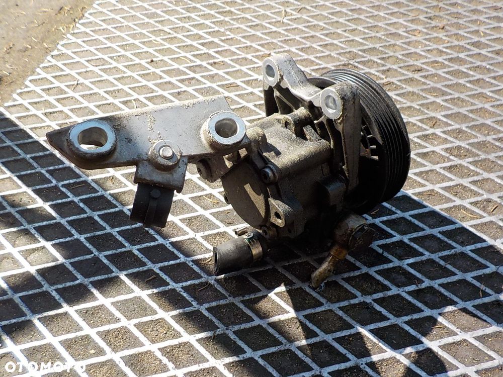 BMW 3 (E90) 3.0 B POMPA WSPOMAGANIA LH2113105 - 3