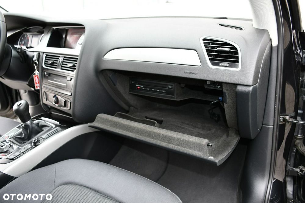Audi A4 Avant 2.0 TDI - 24
