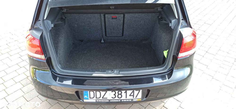 Volkswagen Golf VI 1.6 TDI Highline - 24