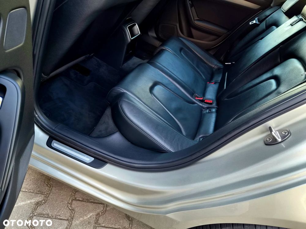 Audi A4 Avant 2.0 TDI DPF clean diesel Attraction - 23