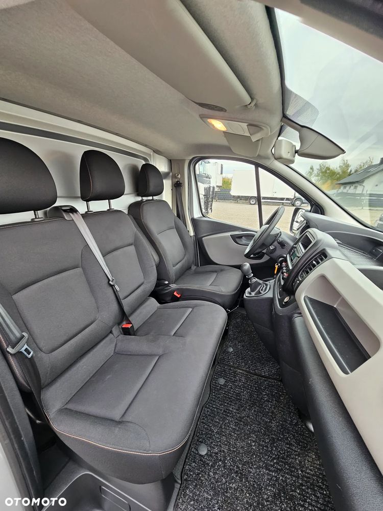 Renault Trafic - 25