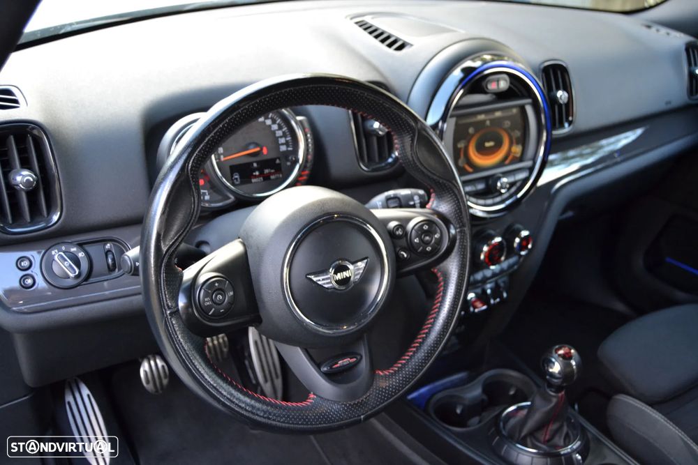 MINI Countryman Cooper D - 36
