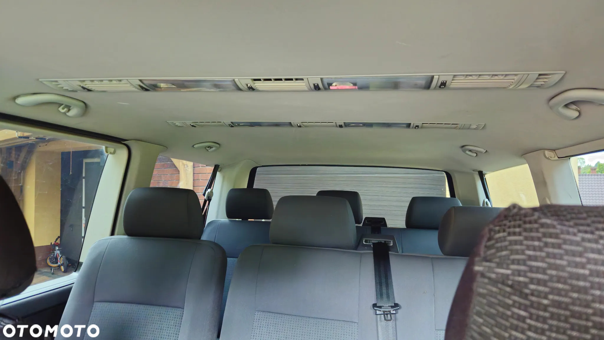 Volkswagen Transporter T5 TDI L1H1 - 18