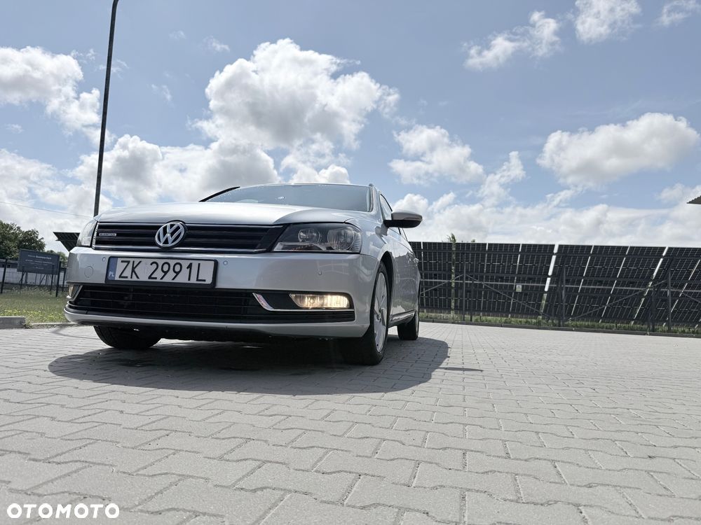 Volkswagen Passat 1.6 TDI Comfortline - 2