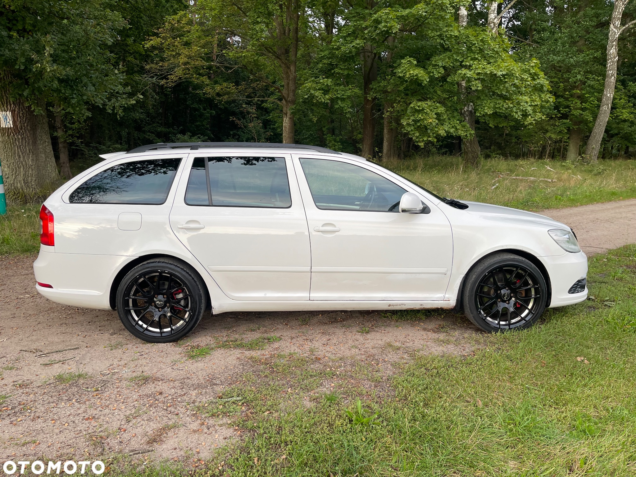 Skoda Octavia Combi 2.0 TDI DPF RS - 4