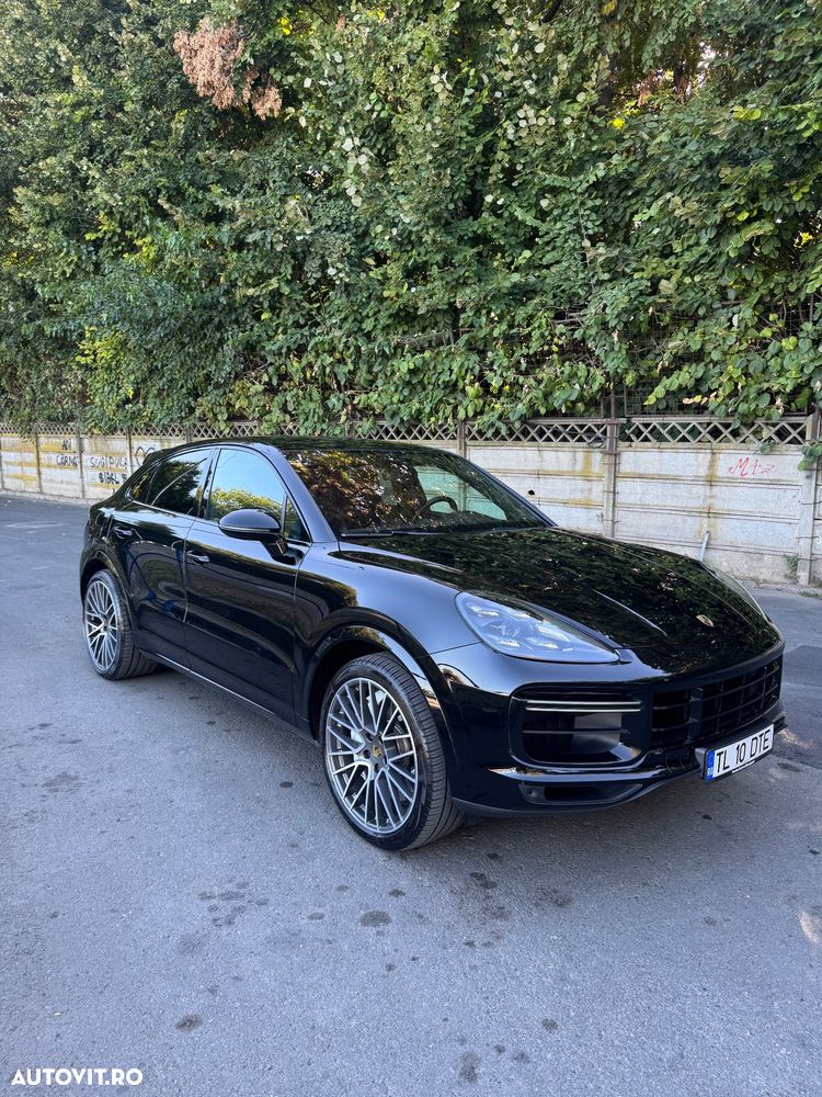 Porsche Cayenne Turbo - 1